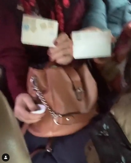 Cum s-a filmat Andreea Mantea în ziua alegerilor prezidențiale, după ce în primul tur a mers cu iubitul misterios
