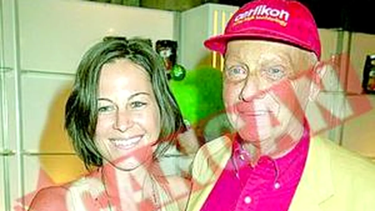 Niki Lauda o ia de nevasta pe cea care i-a donat un rinichi