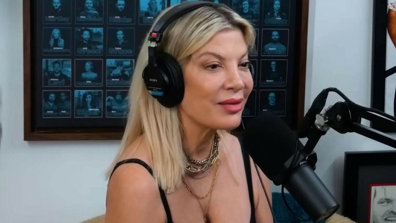Tori Spelling, mărturisire emoționantă la doi ani de la moartea lui Shannen Doherty: „Am plâns mai mult decât atunci când l-am pierdut pe tata”