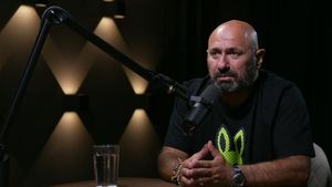 Motivul ireal pentru care Cătălin Scărlătescu nu îşi plăteşte angajaţii! De ce refuză să le dea bani