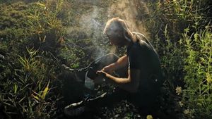 VIDEO | Bărbat salvat de la înec de doi pescari la Arad! Au crezut că e un pește uriaș