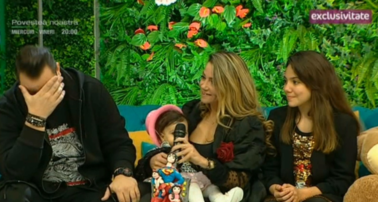 Bursucu' a împlinit astăzi 32 de ani. Iubita lui și cele două fetițe au venit în platoul emisiunii ”Teo Show”