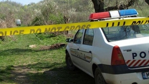 Un bărbat din Botoșani a murit după ce a fost la un priveghi. Polițiștii i-au găsit cadavrul într-un șanț