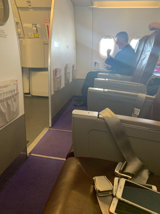 Cristian Pomohaci zboară la business class către Norvegia