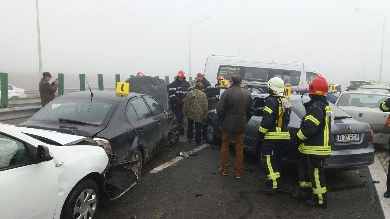 A mai murit o femeie în  accidentul de pe A2.  Sunt 60 de raniti