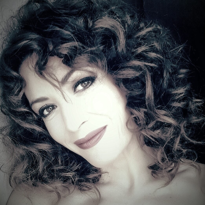 Anca Țurcașiu se relansează în muzică, după mai mulți ani de pauză: “O piesă nouă în curând! Autorul textului rămâne secret”. Cine e artistul celebru care o ajută în carieră | FOTO