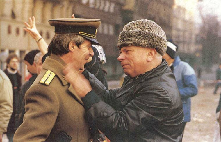 Imagini rare de la Revoluție. Ce s-a întâmplat, de fapt, în decembrie 1989