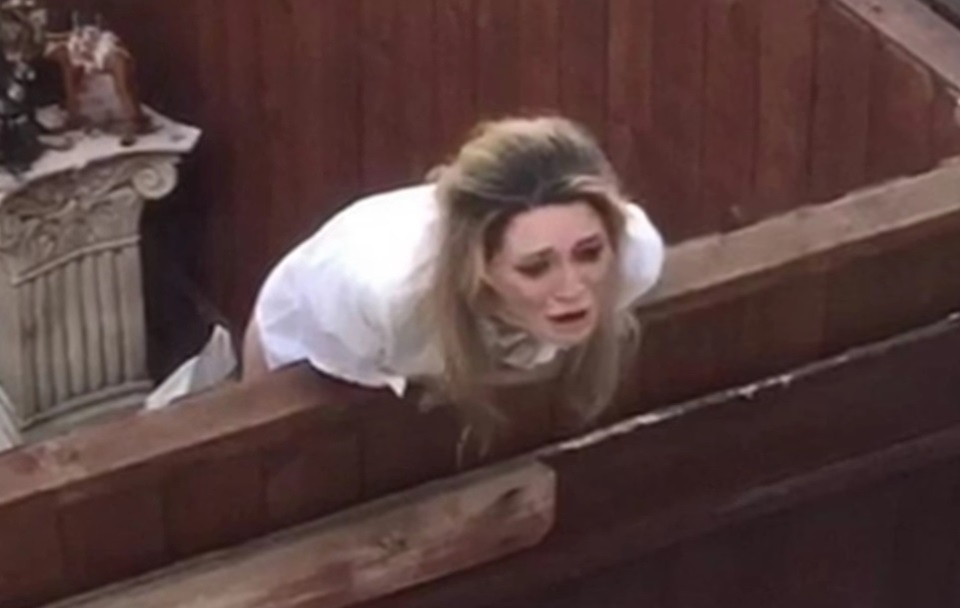 O actriţă celebră a ajuns internată la Psihiatrie! Vedeta a făcut un scandal monstru