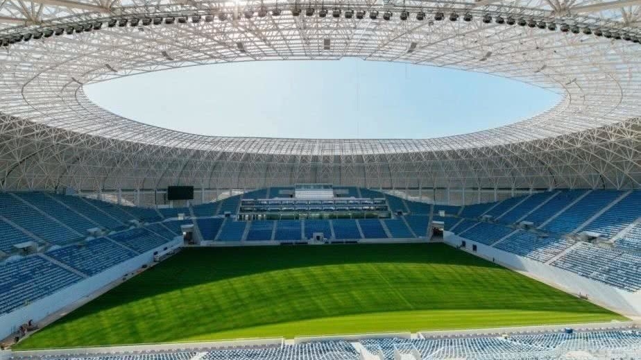 Gazonul de pe Oblemenco, principalul adversar al tricolorilor cu Suedia!