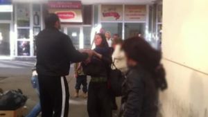 Un constănțean și-a bătut soția ani de-a rândul și a acuzat-o, de față cu vecinii, că vinde droguri! Femeia a obținut ordin de protecție!