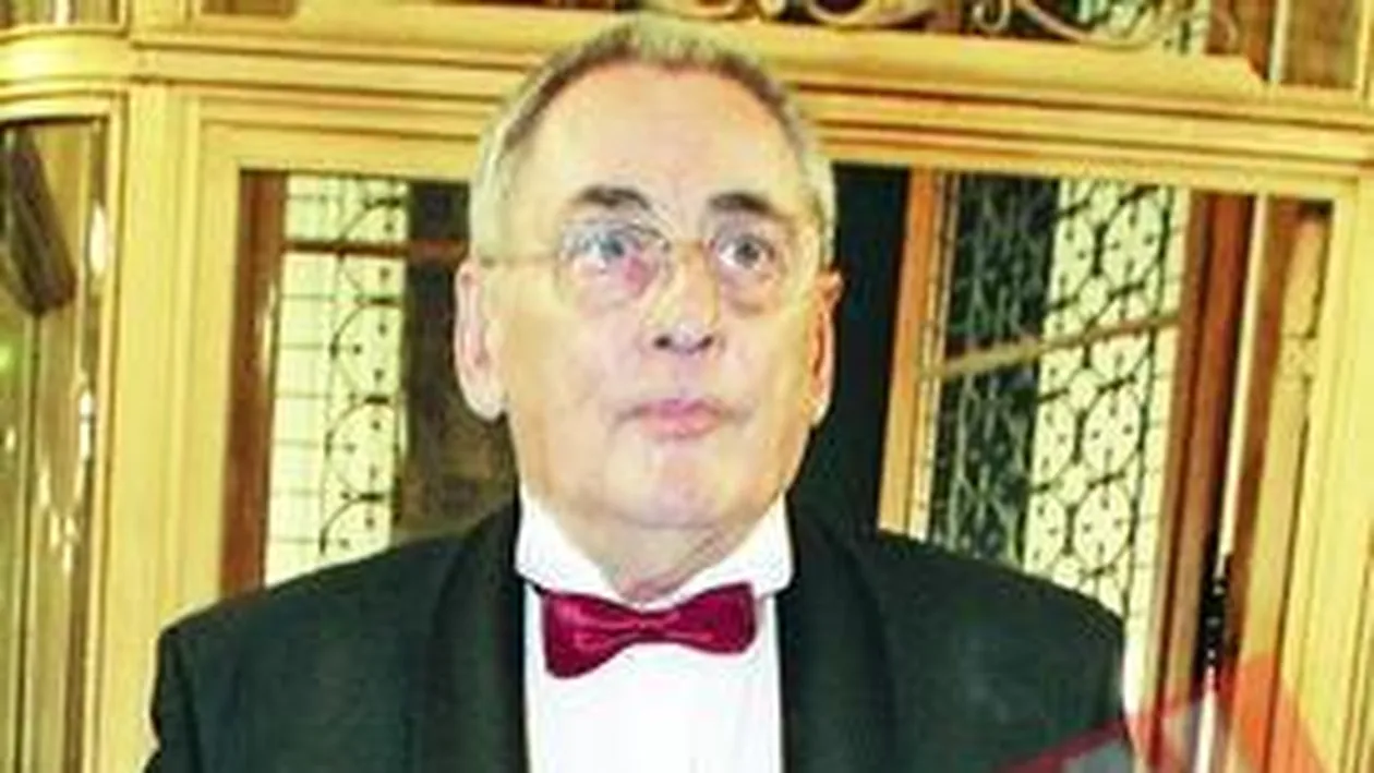 Frigiderul lui Moculescu, controlat de un expert