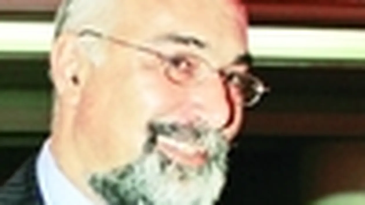 Palarie noua pentru Vosganian