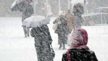 BREAKING NEWS!ANM a emis un nou COD GALBEN de ploi, ninsori, vânt şi polei