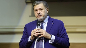 Dosar penal pentru Alexandru Rafila, după accidentul din Capitală. O persoană a ajuns la spital