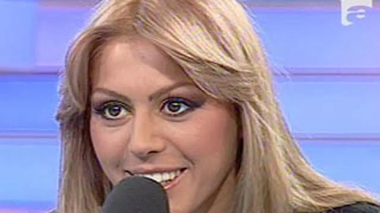 Fosta iubita a Burlacului Edward il da de gol: Stiu din surse sigure ca vorbeste cu 2-3 fete prin mesaje, se intalneste cu ele concomitent