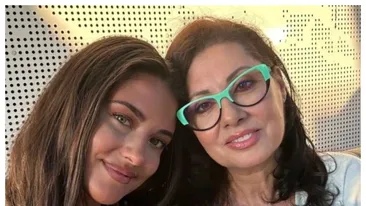 Denise Iacobescu, mama Antoniei, a absolvit facultatea la aproape 60 de ani. Imagini emoționante de la festivitate