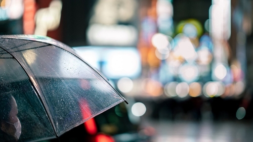 Prognoza meteo emisă de ANM, azi, 10 aprilie 2023. Ploi puternice cu tunete și fulgere. Cum va fi vremea în Bucureşti