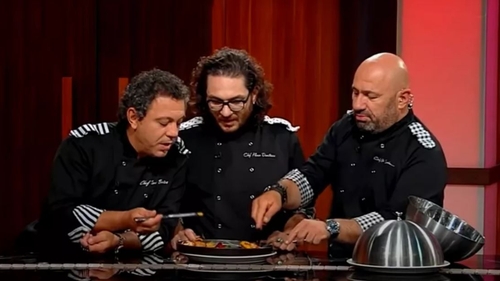 Începe bătălia amuletelor! Jurații de la Chefi la Cuțite au parte de noi surprize. Regula nouă impusă de producătorii show-ului de la Antena 1