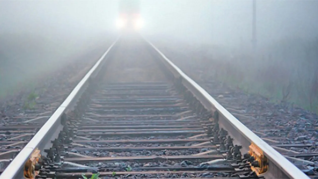 Tragedie în Hunedoara! O fată de 12 ani a murit după ce a fost lovită de tren! Tânăra se întorcea de la şcoală