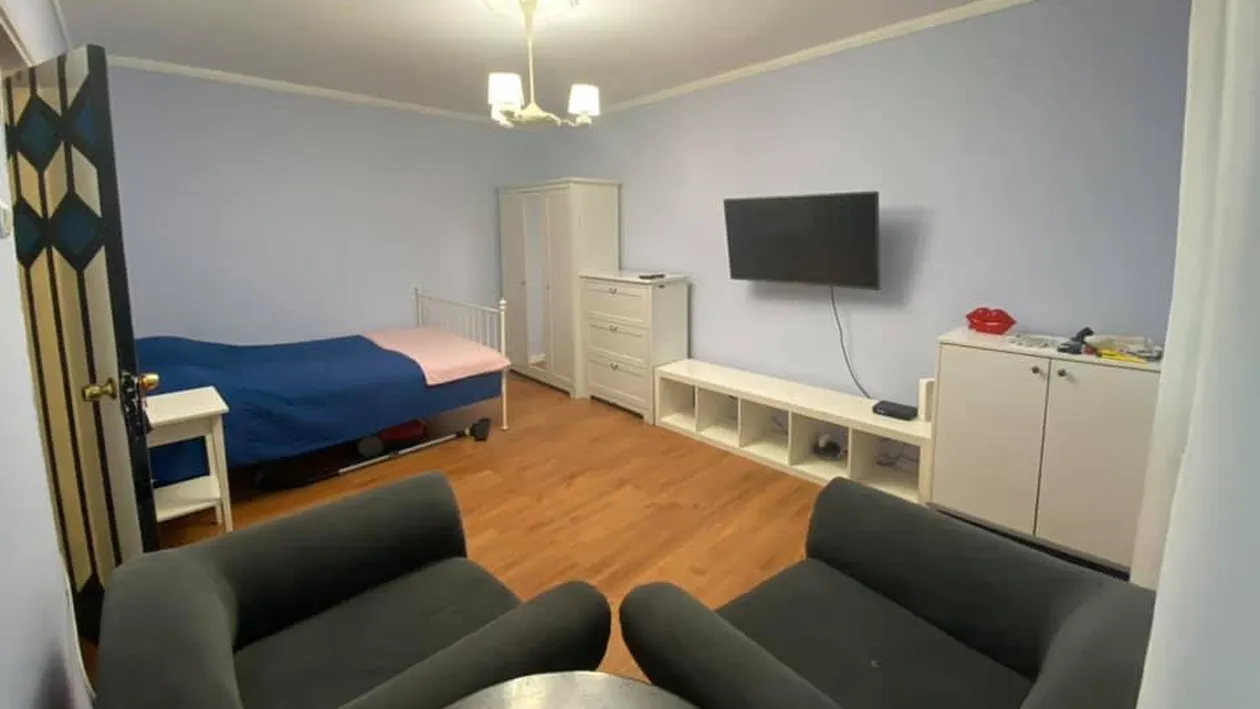 Proprietarii de apartamente din Capitală au luat-o razna. Garsonieră de închiriat cu taxă specială pentru animale. FOTO