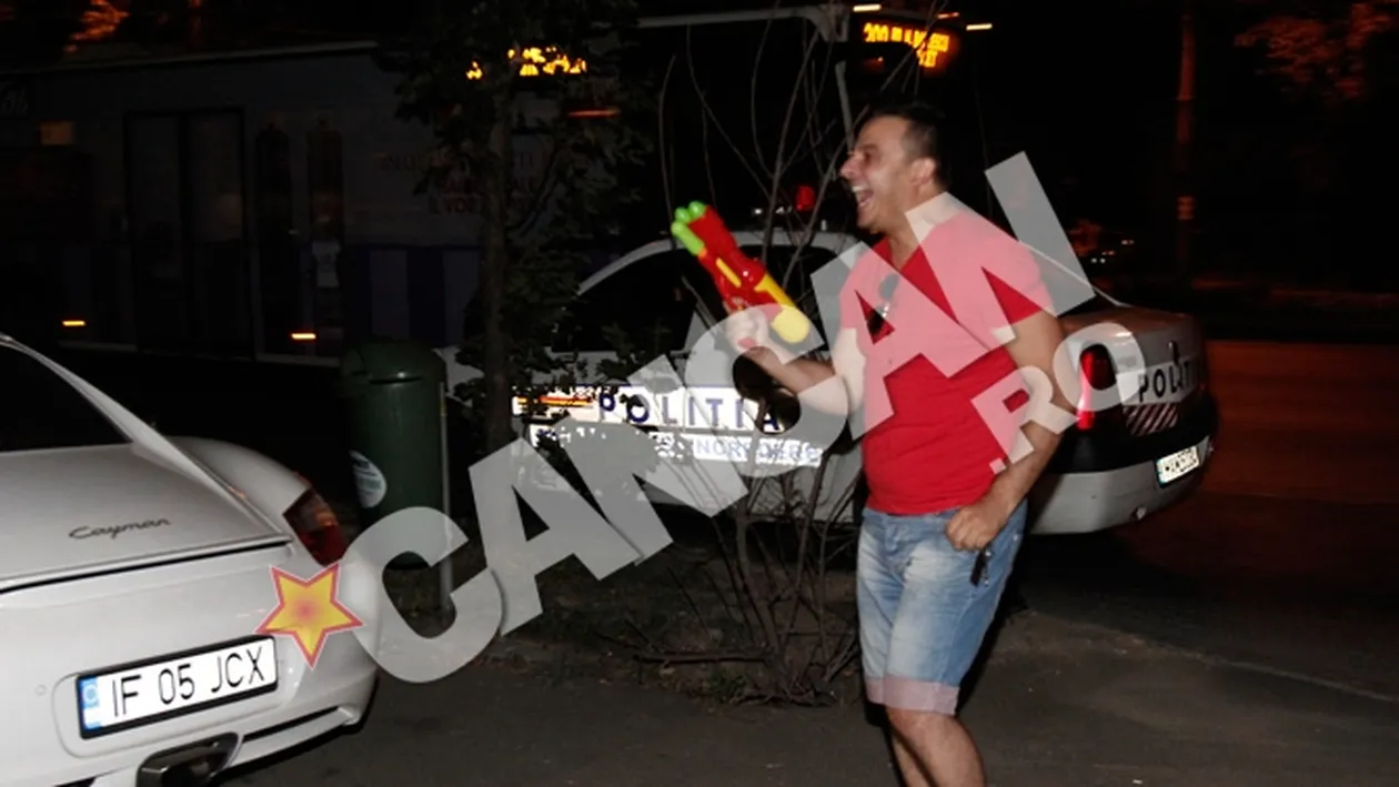 Oana Zavoranu a facut circ la Sectia 1 Polite! Vezi aici cum s-a echipat cu colac de salvare si pistol cu apa!