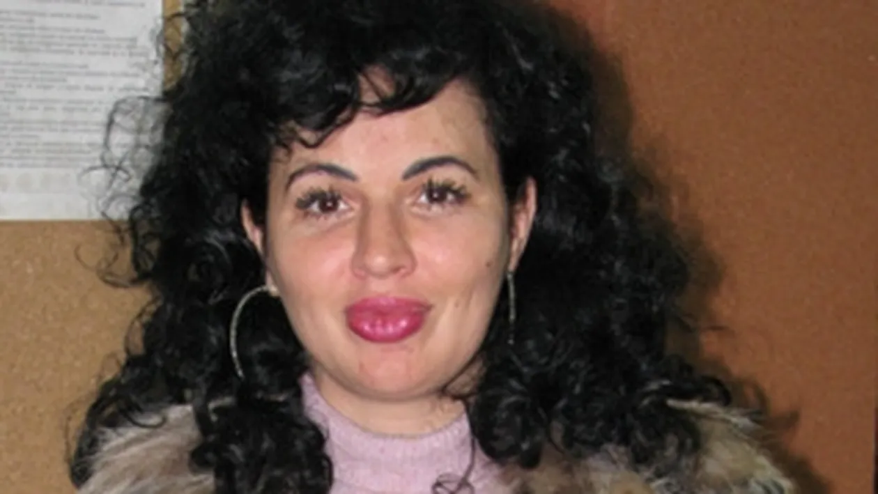 Scandal monstru la Iasi: o avocata cere despagubiri pentru ca i-a fost stricata haina de blana la croitorie! Proces de-a dreptul inedit la Iasi: o avocata a dat in judecata niste croitori care i-au stricat haina de blana.