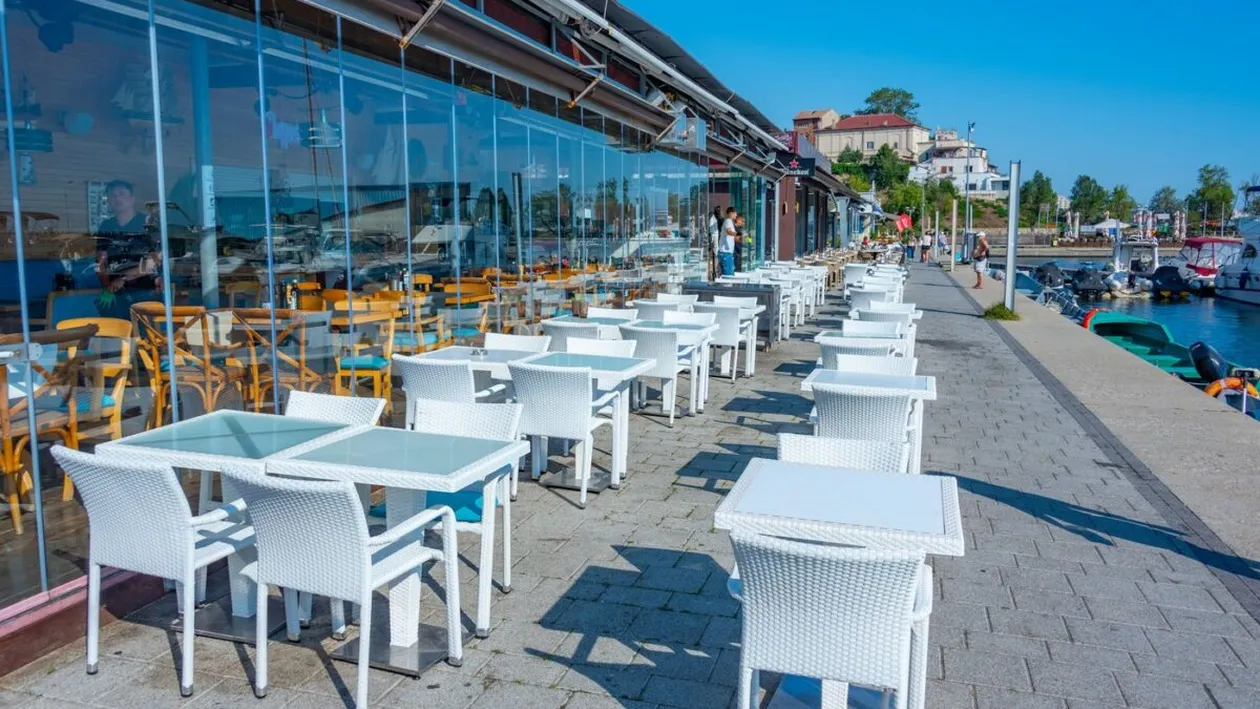 NU E BANC! Cât costă o porție de tagliatelle cu creveți și o apă la restaurantele din Portul Tomis