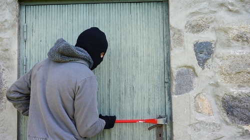 Numărul de infracțiuni a crescut îngrijorător în ultimul an! 53 de furturi și cel puțin o tâlhărie pe zi, în Capitală
