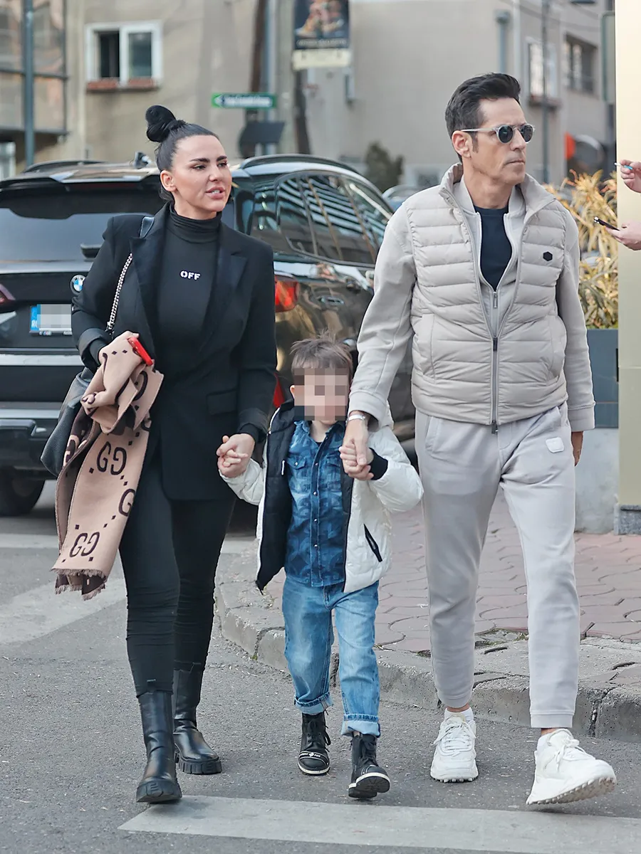 Familia Bănică a ieșit la un restaurant din Capitală