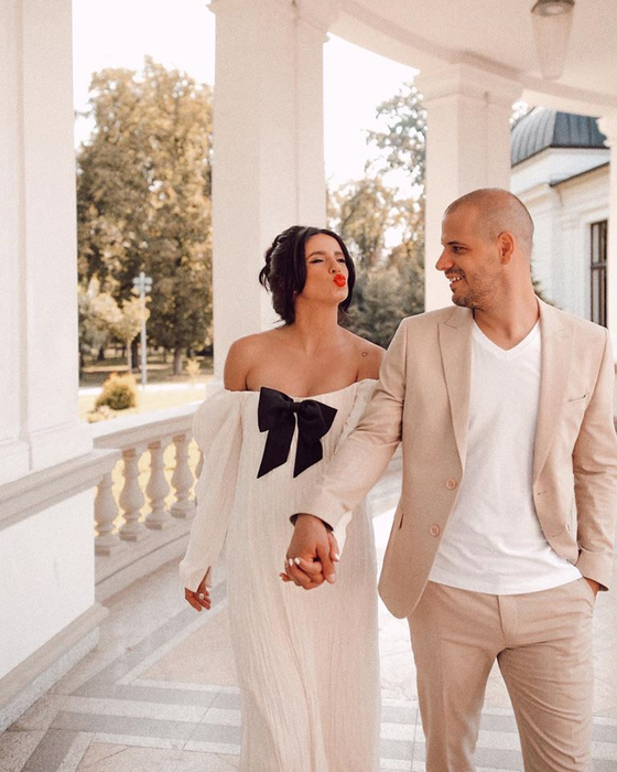 Fabulos! Cum arată abdomenul bloggeriței Ioana Grama la doar 12 zile după ce a născut