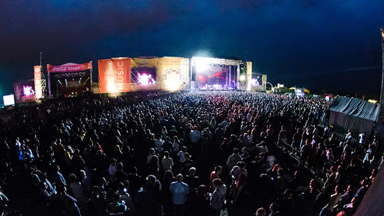 Aparitie neobisnuita la un festival de muzica din Capitala! Spectatorii au avut un soc atunci cand au vazut-o pe aceasta tanara