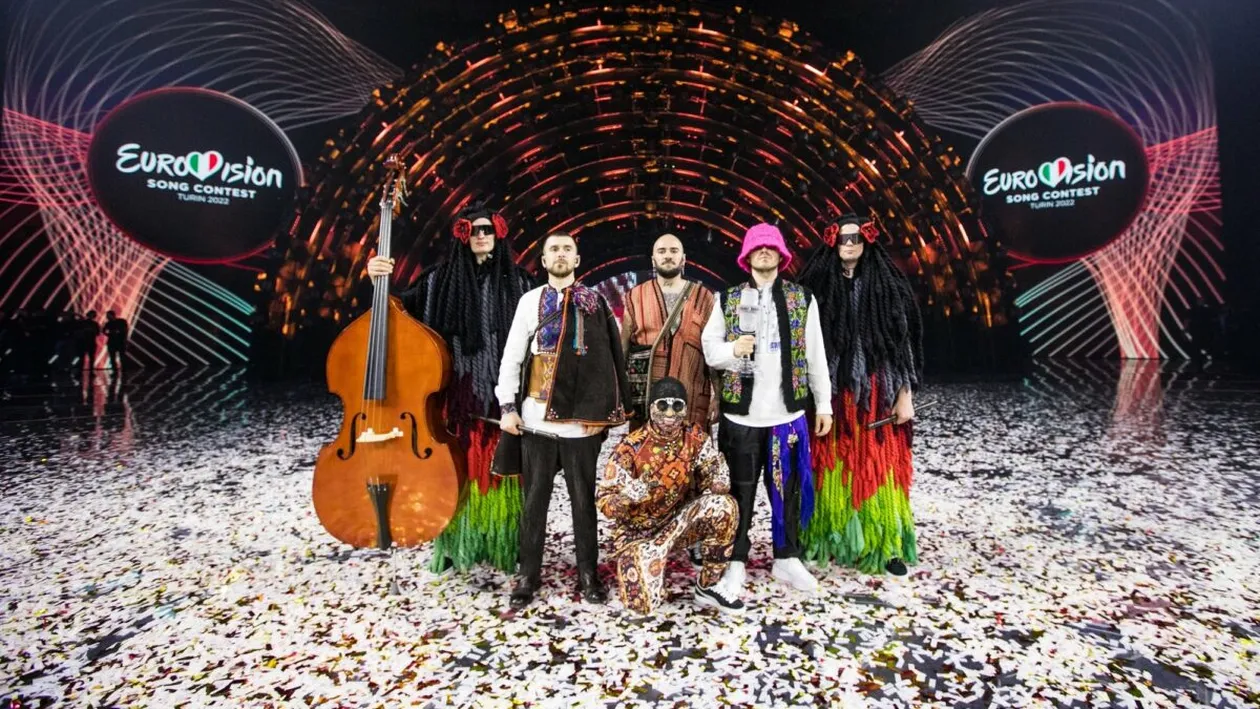 Trupa Kalush Orchestra a vândut Trofeul Eurovision 2022, la licitație, cu 900.000 de dolari. Banii vor fi donați armatei ucrainene