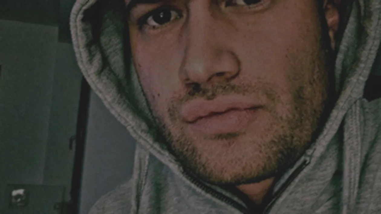 Mihai Bendeac vrea sa isi faca operatie estetica! Nu ma intereseaza cum gandeste lumea. Artistul e un produs