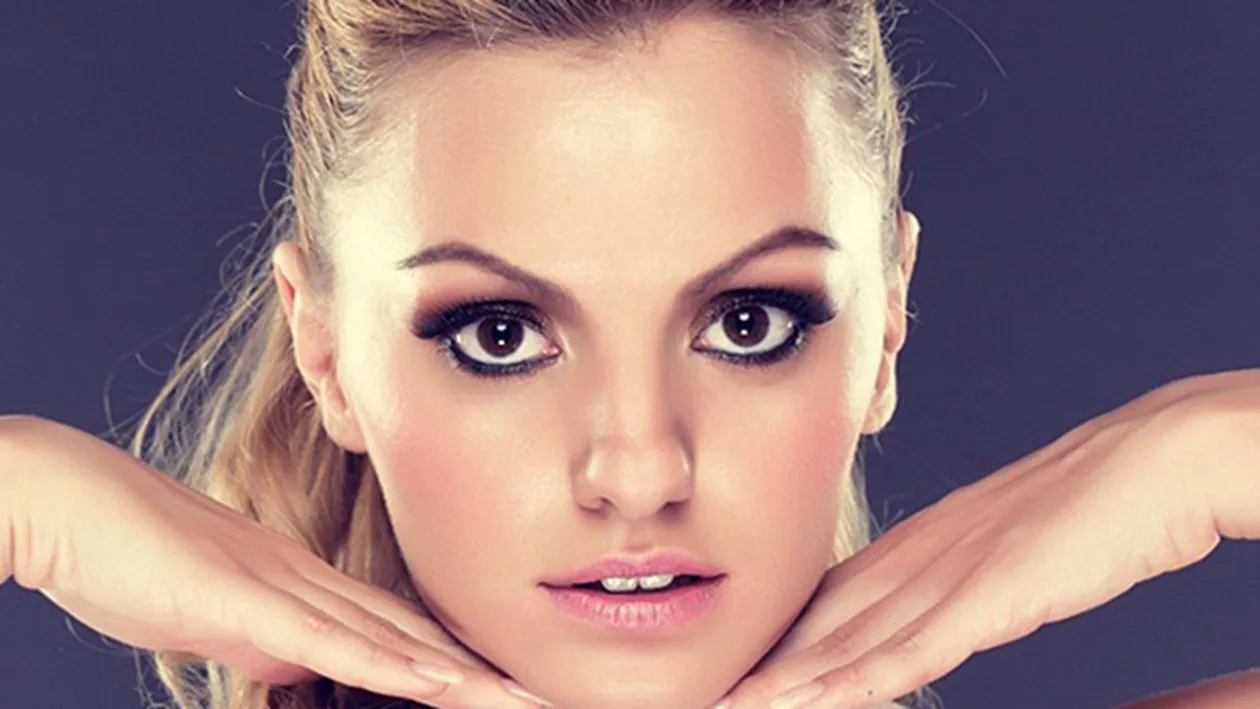 Cazuri trase la indigo: Alexandra Stan si Rihanna, blestemate in amor! Vezi fotografiile care dovedesc acest lucru