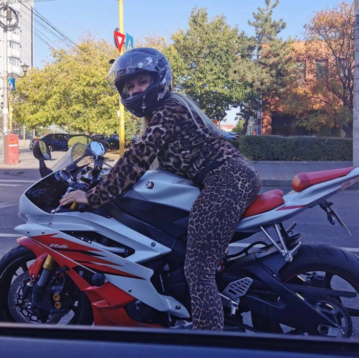 Aflată pe motocicletă, Geanina Capalb a ajuns în comă, după ce a fost spulberată de un șofer neatent! Cine a fost la volanul mașinii
