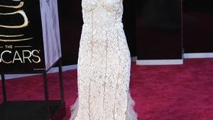 Imagini tulburatoare! Kristen Stewart a venit la decernarea premiilor Oscar in carje! Afla aici ce a patit actrita