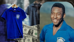 Tricoul purtat de Pelé în finala Cupei Mondiale din 1958 s-a vândut cu aproape 5 milioane de dolari. Este cel mai scump obiect al legendarului fotbalist vândut vreodată