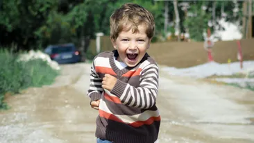 Singur Acasă - caz real în 2022: Ce a făcut un băiețel din Italia după ce a fost uitat de părinții lui, care au plecat în vacanță