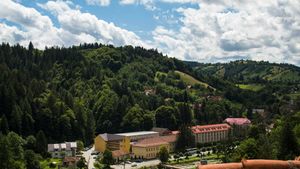 Criză neașteptată în turism înainte de Paște. Pensiunile din Brașov nu reușesc să atragă clienți
