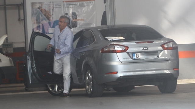 Calin Popescu Tariceanu fidel marcii pe care o comercializeaza in Romania. A dat limuzinele pe o masina populara