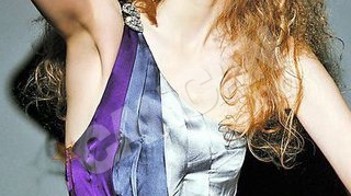 Ironie a la Iulia Albu! Manechine transformate in scroafe!