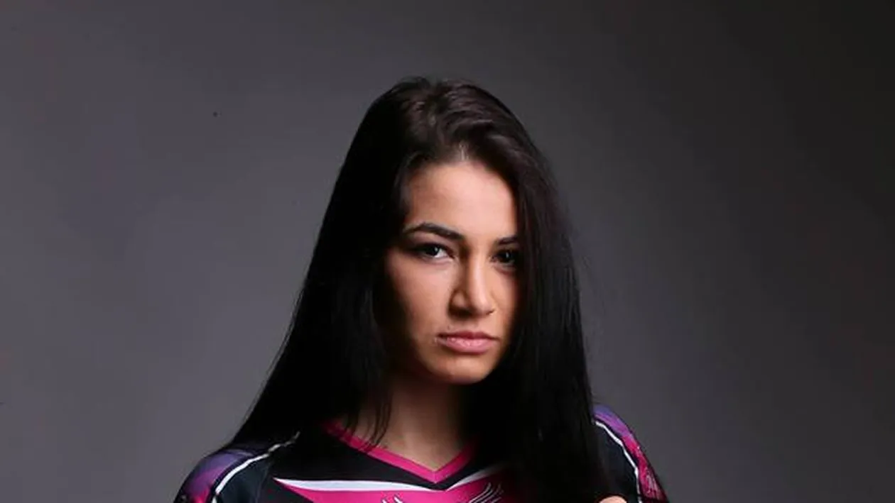 Diana Belbiță, vospită blondă! Imaginile în care abia o mai recunoști