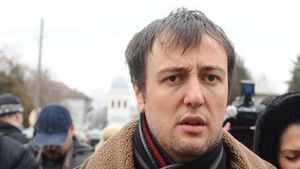 Calin Geambasu continua seria dezvaluirilor socante! In ce hal ii vorbea propria mama: ce ii facea femeia in fiecare zi