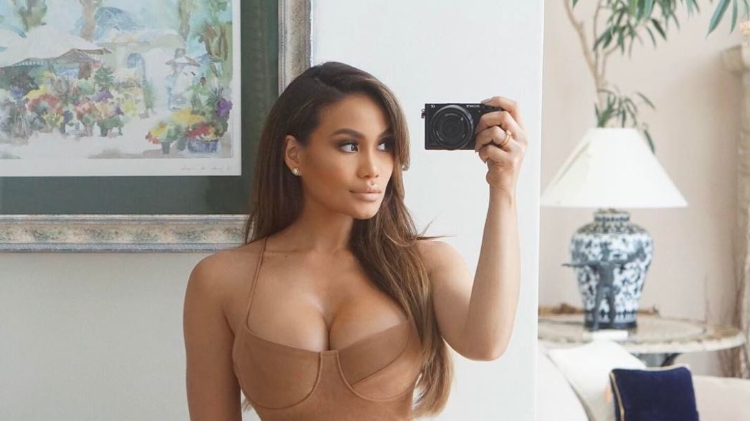 Aşa arată fosta iubită a lui 50 Cent cu care rapperul are un băieţel! E considerată „cea mai hot mămică“