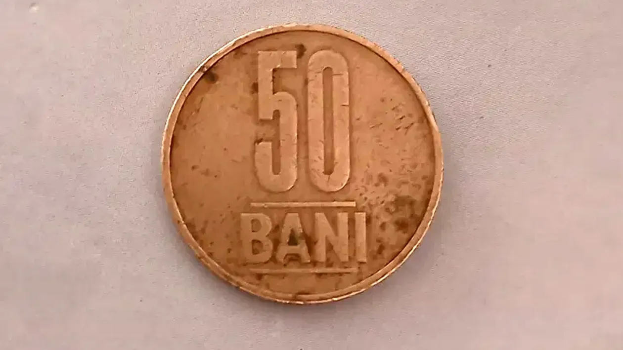 De necrezut! Cu câți lei se vinde acum, în 2022, o monedă de 50 de bani din 2006