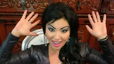 Adriana Bahmuţeanu şi-a dus băieţii la coafor şi i-a vopsit! Uite cum arată micuţii cu şuviţe blonde şi nuanţe de albastru