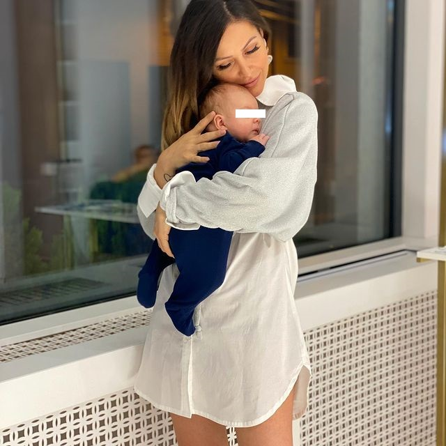 Nicoleta Dragne, alături de micuțul Vladimir / Sursă foto: Instagram