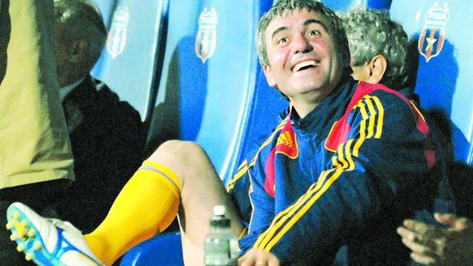Gica Hagi se muta la Buzau