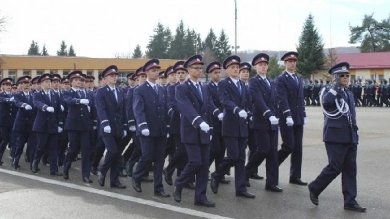 Admitere Școala de Poliție Câmpina 2020: calendar, locuri disponibile, bareme și metodologie