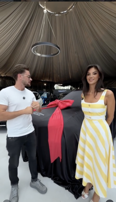 Ramona Olaru și-a schimbat mașina. Vedeta de la Neatza cu Răzvan și Dani conduce acum un SUV de lux